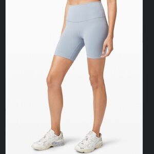 Wunder Train High-Rise Short 6" in Chambray